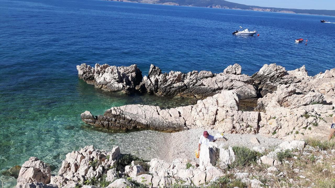 Adria Beach Guest House Novi Vinodolski Bagian luar foto
